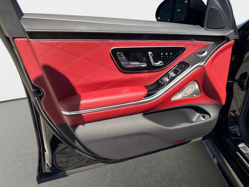 Certified 2025 Mercedes-Benz S 63 AMG S image 17