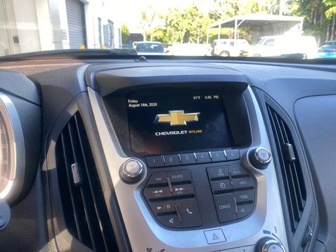 Used 2017 Chevrolet Equinox LT w/ Convenience Package FWD image 6