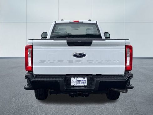 Used 2026 Ford F250 XL w/ F-250 >10K GVWR Package image 4