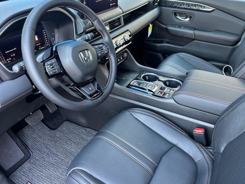 Certified 2026 Honda Passport TrailSport Elite image 8