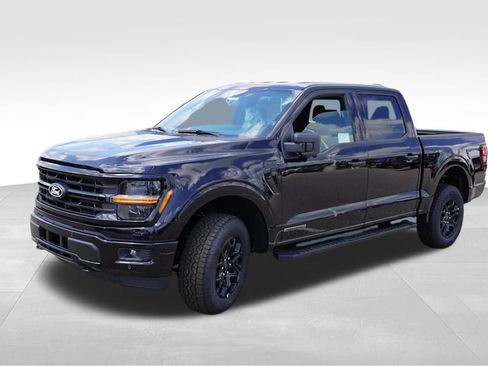 New 2025 Ford F150 XLT w/ Equipment Group 302A MID image 7