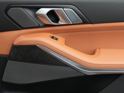 Used 2024 BMW X5 xDrive40i image 36