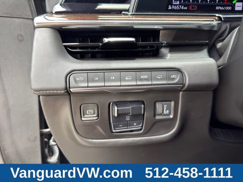 Used 2023 Cadillac Escalade Sport Platinum AWD/4WD image 21