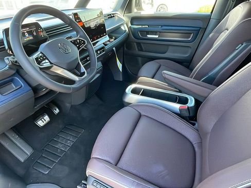 New 2025 Volkswagen ID. Buzz Pro S image 14