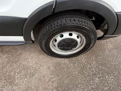 Used 2019 Ford Transit 350 XL image 13