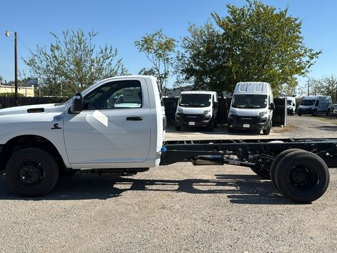 New 2026 RAM 3500 Tradesman image 2