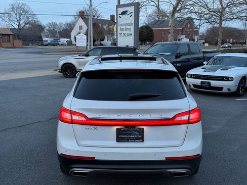 Used 2016 Lincoln MKX Reserve w/ Technology Package FWD image 6