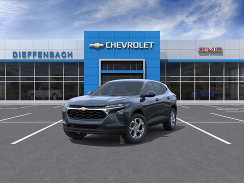 New 2026 Chevrolet Trax LS w/ LS Convenience Package FWD image 8