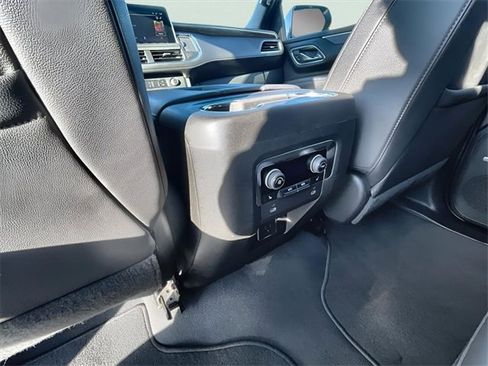 Used 2023 Chevrolet Tahoe LT w/ LT Signature Package image 23