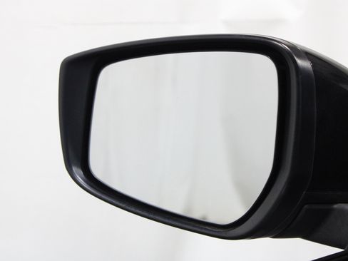 Used 2023 Nissan Kicks SR w/ SR Premium Package FWD image 17