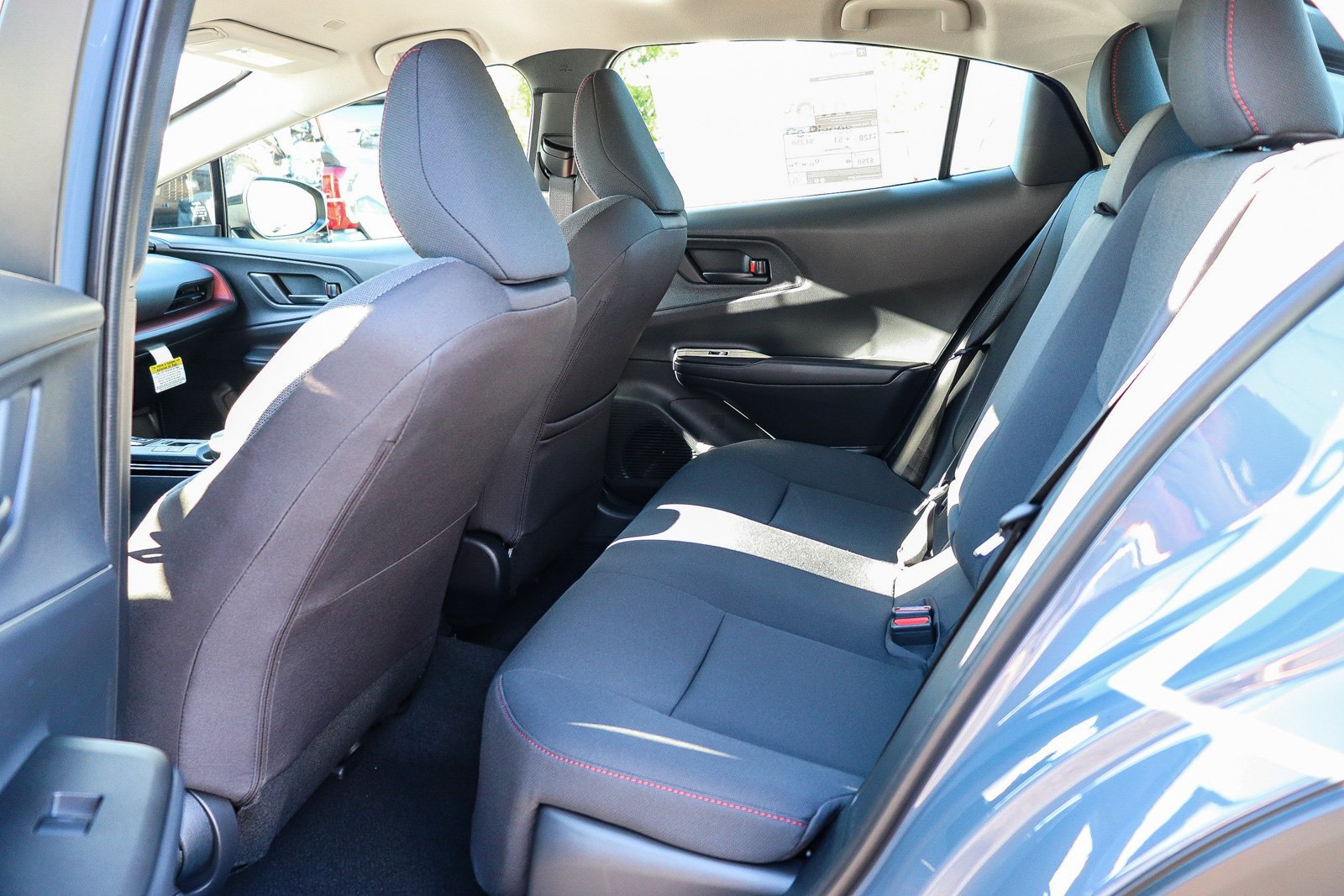 New 2027 Toyota Prius Plug-In Hybrid FWD image 23
