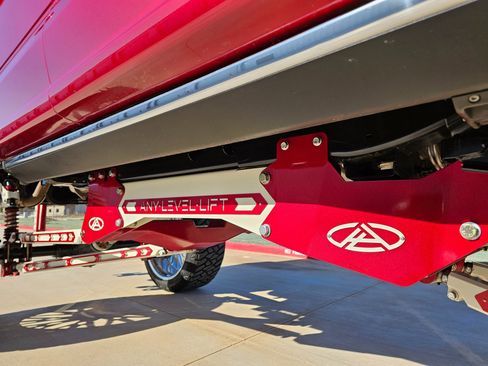 Used 2025 Ford F250 Platinum w/ FX4 Off-Road Package image 33