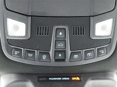 Used 2023 Ford Expedition Limited image 24