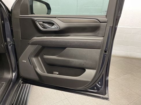 Used 2023 GMC Yukon AT4 image 30