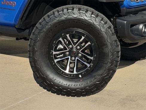 New 2025 Jeep Wrangler Unlimited Rubicon image 8