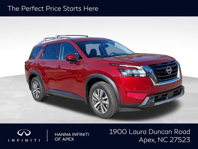 Used 2022 Nissan Pathfinder SL