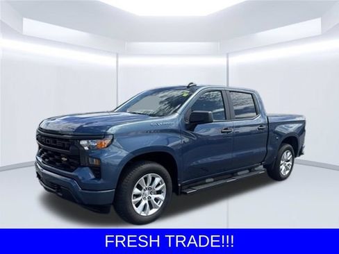 Used 2024 Chevrolet Silverado 1500 Custom AWD/4WD image 3