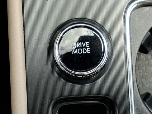 Used 2023 Lincoln Corsair Reserve w/ Equipment Group 201A AWD/4WD image 22