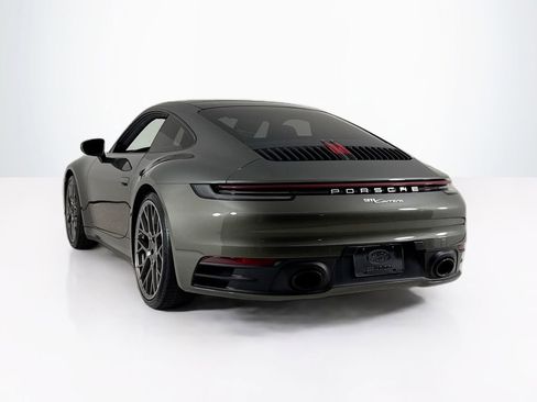 Used 2022 Porsche 911 Carrera image 3