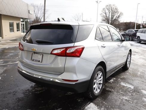Used 2018 Chevrolet Equinox LS image 3