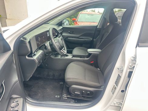 Used 2025 Hyundai Kona SEL image 27