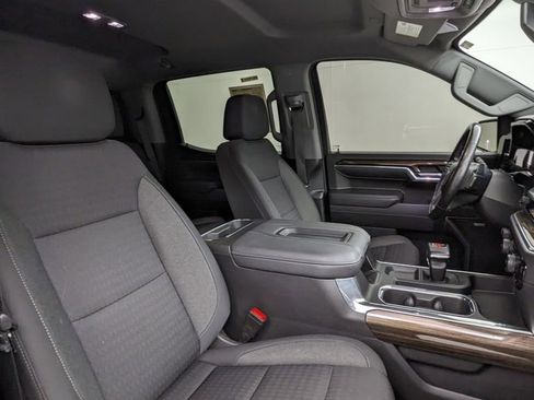 Used 2022 Chevrolet Silverado 1500 LT Trail Boss w/ Convenience Package II image 37