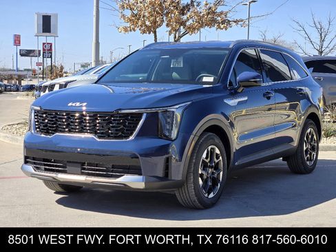 New 2026 Kia Sorento S image 2