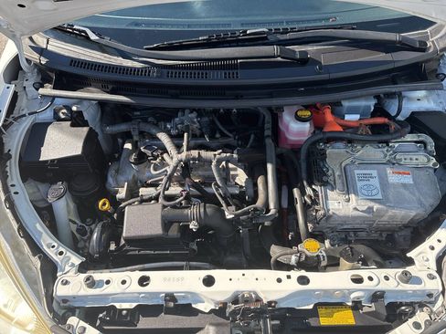 Used 2012 Toyota Prius C Two image 2