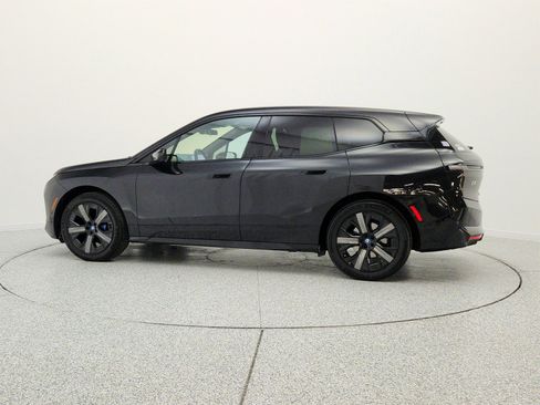 Used 2025 BMW iX xDrive50 AWD/4WD image 8