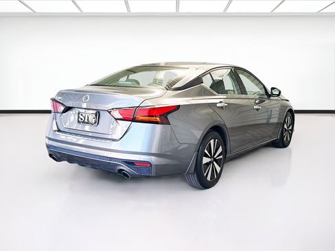 Used 2021 Nissan Altima 2.5 SL image 4