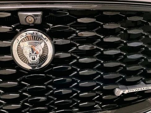 Certified 2025 Jaguar F-PACE R-Dynamic S image 32