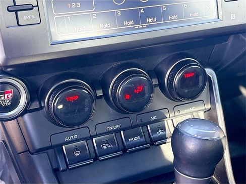 Used 2023 Toyota GR86 10th Anniversary SE image 15