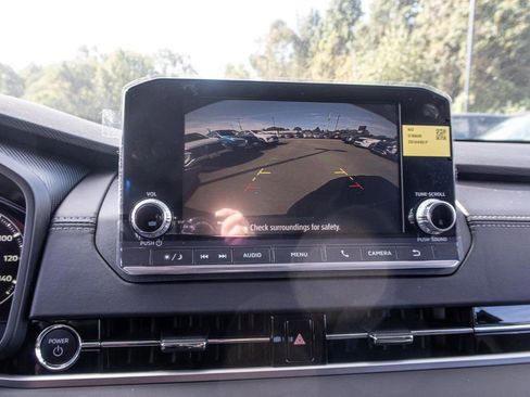 New 2024 Mitsubishi Outlander ES image 38