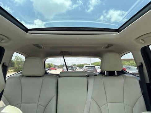 Used 2023 Subaru Ascent Limited w/ Technology Package AWD/4WD image 23