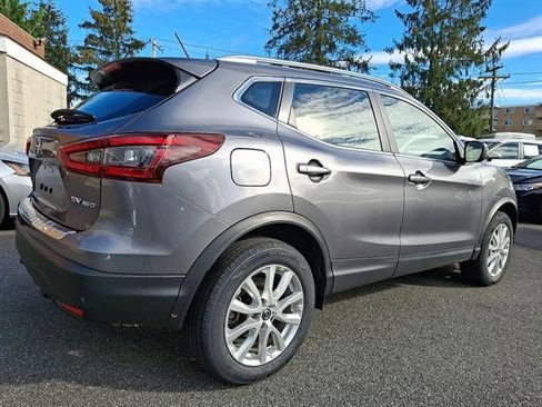 Used 2022 Nissan Rogue Sport SV image 6