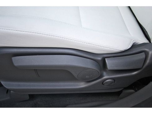 Certified 2026 Hyundai Santa Fe SE FWD image 30