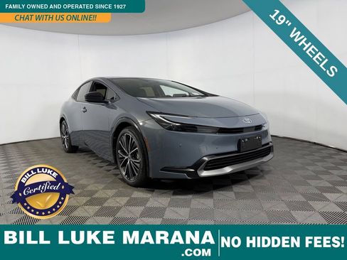 Used 2025 Toyota Prius XLE image 1