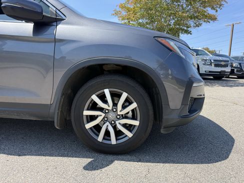 Used 2021 Honda Pilot EX image 9