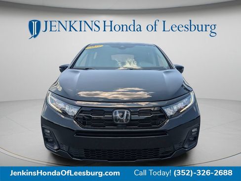 Used 2025 Honda Odyssey Touring image 7