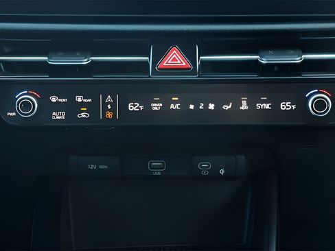 Used 2024 Kia Niro Wind image 33