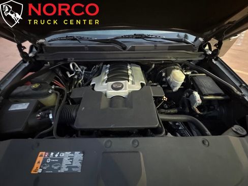 Used 2019 Cadillac Escalade ESV Luxury image 35