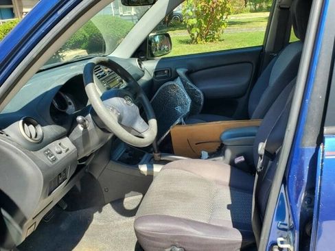 Used 2005 Toyota RAV4 2WD image 5