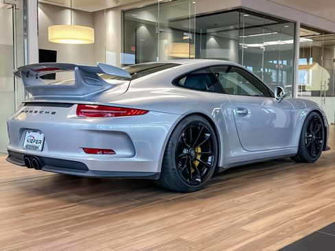 Used 2015 Porsche 911 GT3 image 4