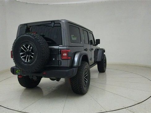 Used 2025 Jeep Wrangler Unlimited Rubicon image 69