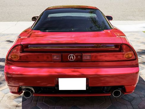 Used 2004 Acura NSX T RWD image 18