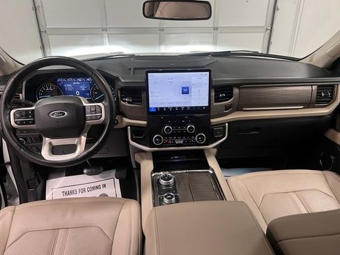 Used 2024 Ford Expedition Max Limited image 19