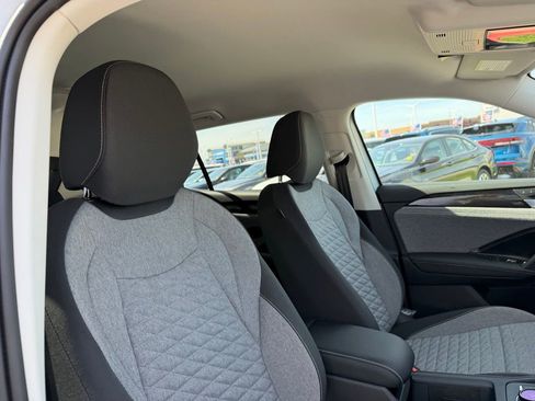 New 2026 Volkswagen Tiguan S FWD image 19
