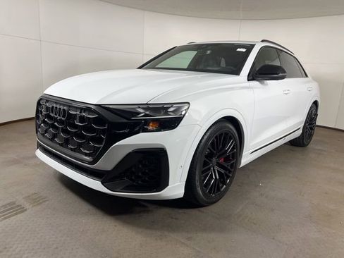 New 2026 Audi SQ8 Prestige image 3