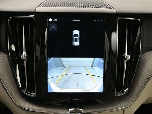 Used 2023 Volvo XC60 B5 Plus w/ Protection Package Premier image 22