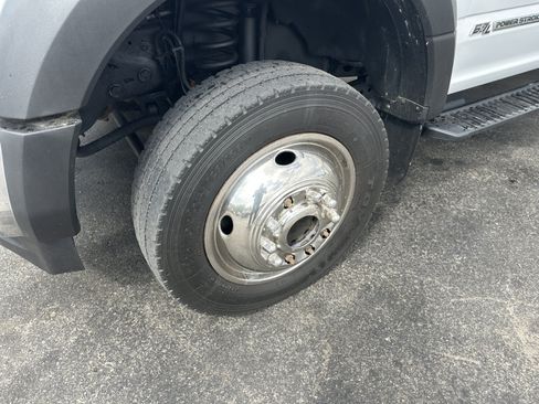 Used 2019 Ford F550 4x4 Regular Cab Super Duty image 8